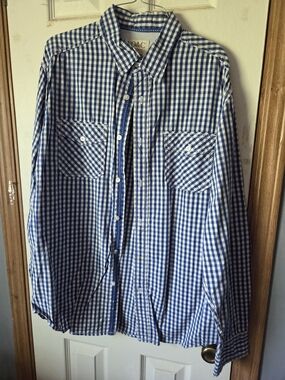 PD&C Blue and White Gingham Button-Down Shirt